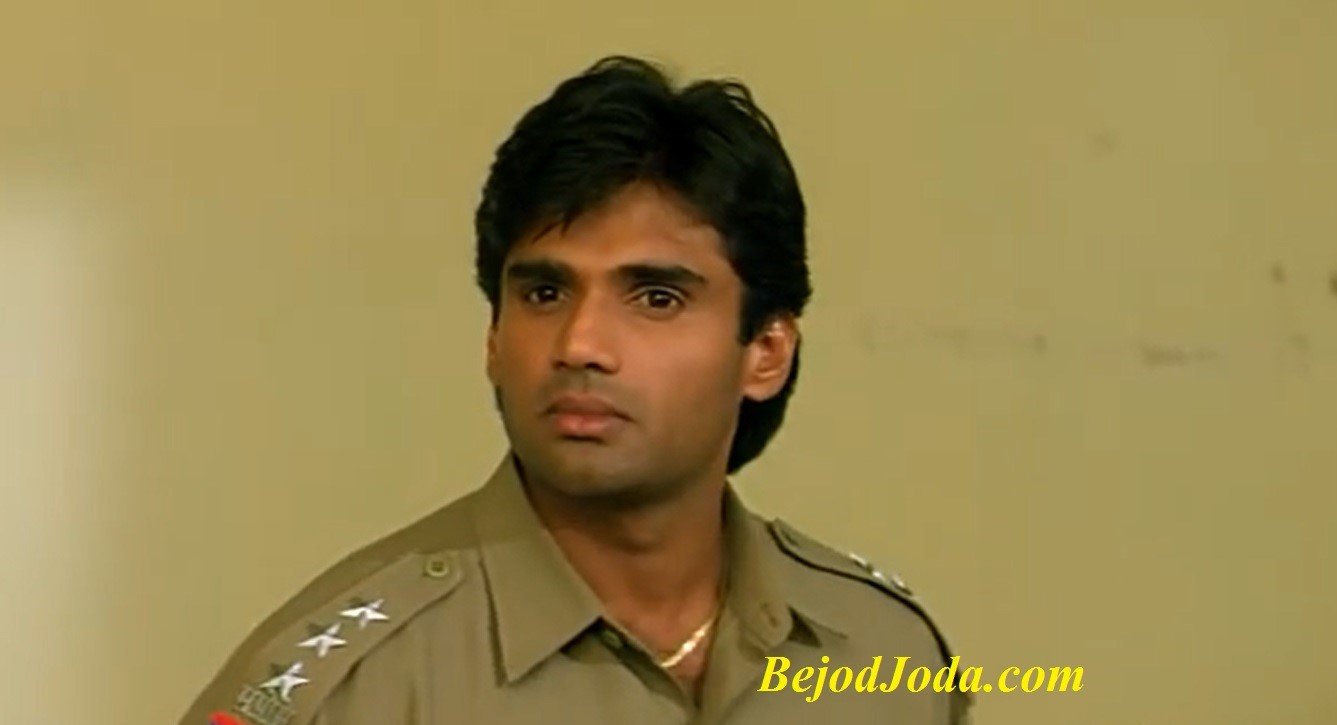 Sunil Shetty as a policeman in film Dilwale