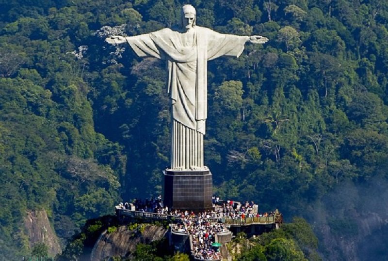 ब्राजील का क्राइस्ट द रिडीमर – Christ The Redeemer in Brazil
